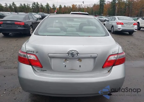 2009 Toyota Camry Le z USA, uszkodzony, nr VIN 4T4BE46K59R102556